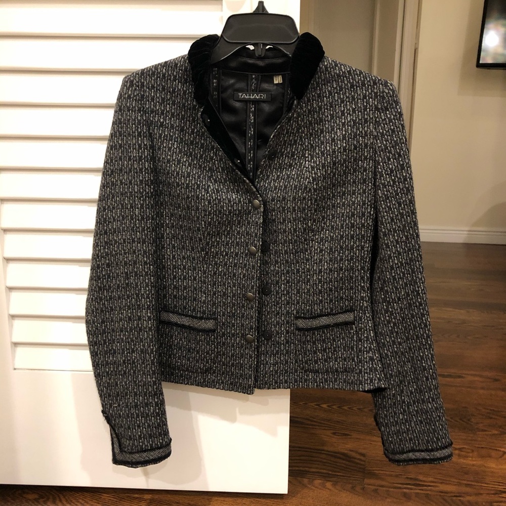 Tahari Blazer